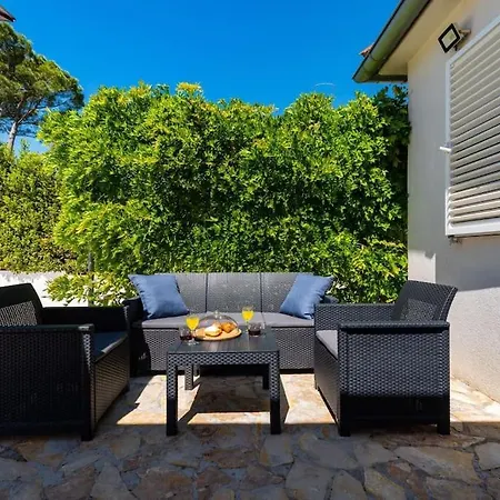 Villa Anura Brisevo