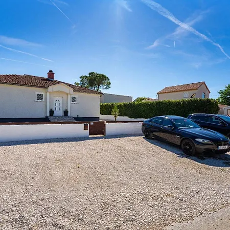 Villa Anura Brisevo