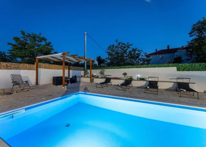 Anura Villa Brisevo